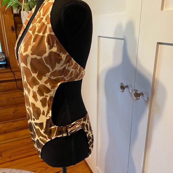 Vintage Sexy Side Cutout Swimsuit - Picture 2 of 9